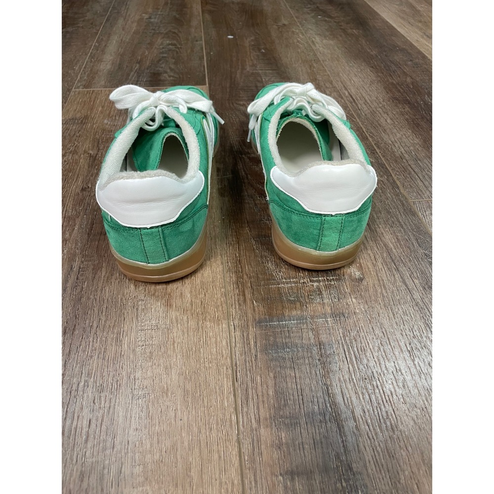 Madden Girl Giia Women's Size 9 M Green Faux Suede Gum Sole Low Top Sneakers - Picture 2 of 6